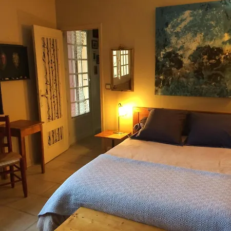 Chambre Dans Charmante